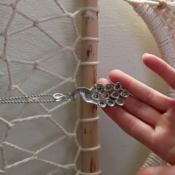 Abalone Peacock Necklace - Picture 3 of 4